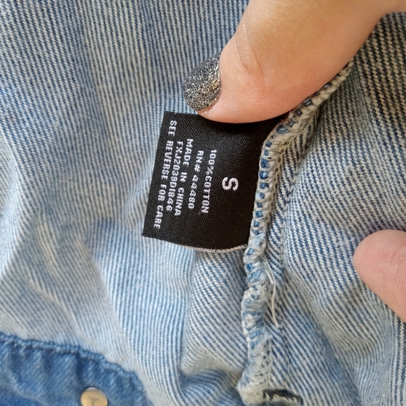 4/$15 Tinsel Jean Jacket Women's Small 3/4 Length Sleeve Fall Button Up Pockets - Picture 7 of 8